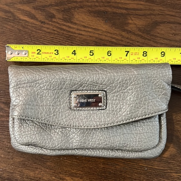 Nine West Wristlet/crossbody - Picture 6 of 7